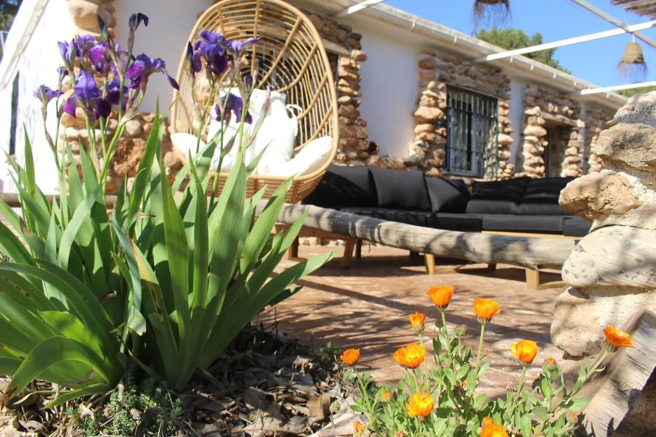 Esencia Lodge - Luxurious Off-Grid Cabin Retreat Almunecar Villa